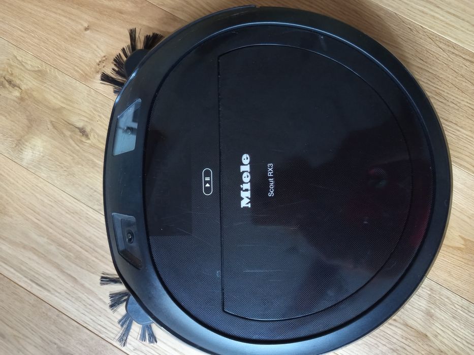 Робот Miele scout rx3