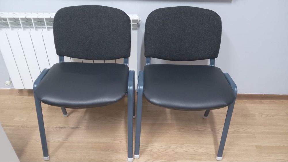 Продам столы и стулья , шкаф  для офиса