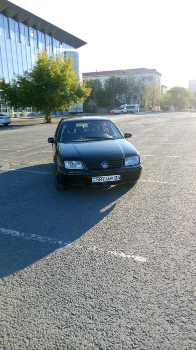 Продам Volkswagen Jetta 1999. Объем 2л.