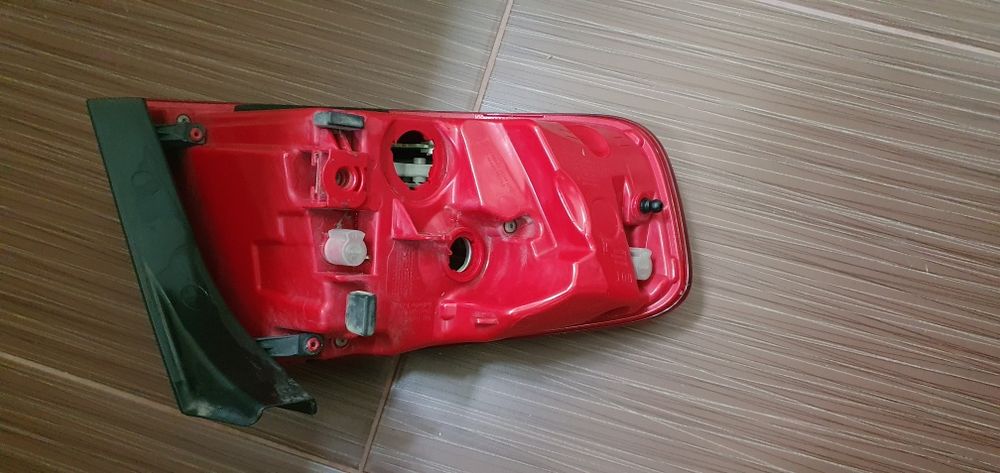 Stop spate dreapta aripă audi a4b8.5 facelift.