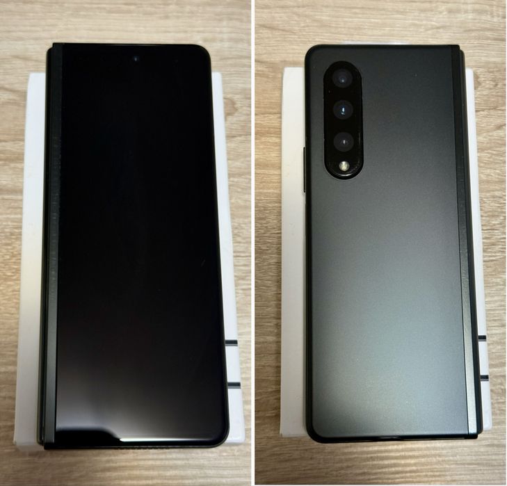 Samsung Galaxy Z Fold3 5G 256GB Dual SIM Stare Foarte Bună + Încărcător Fast