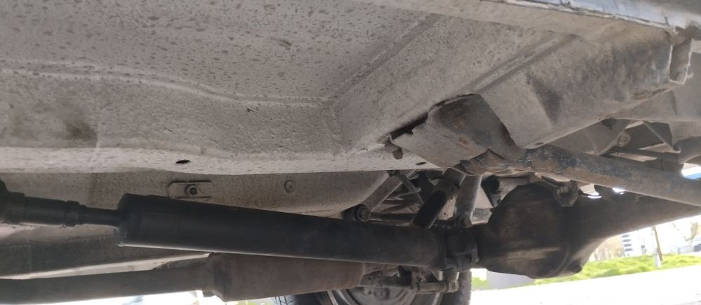 Продам Нива 2122