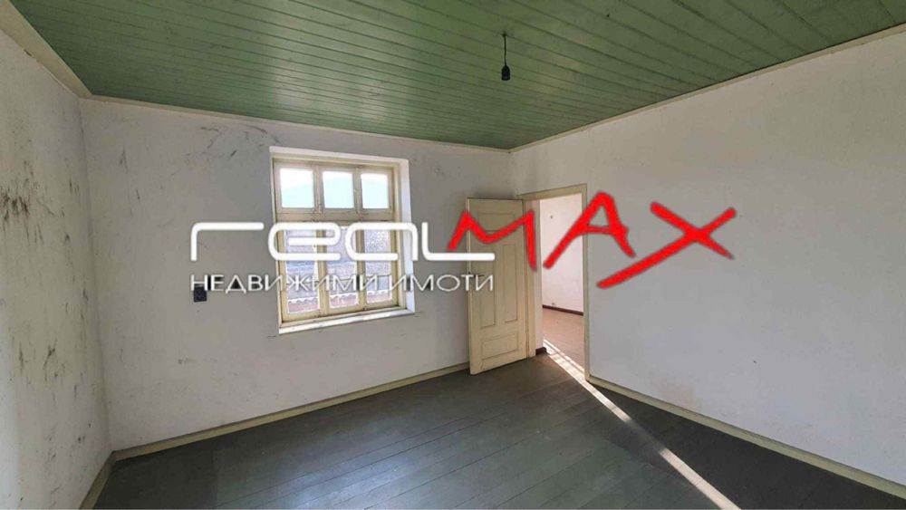 Продава къща в с. Розово, общ. Казанлък