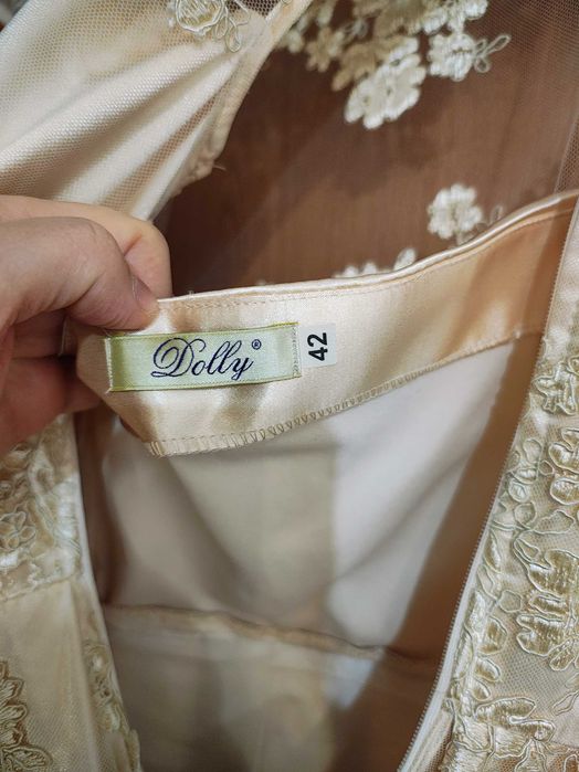 Rochie rochita  nr 42 dantela  M