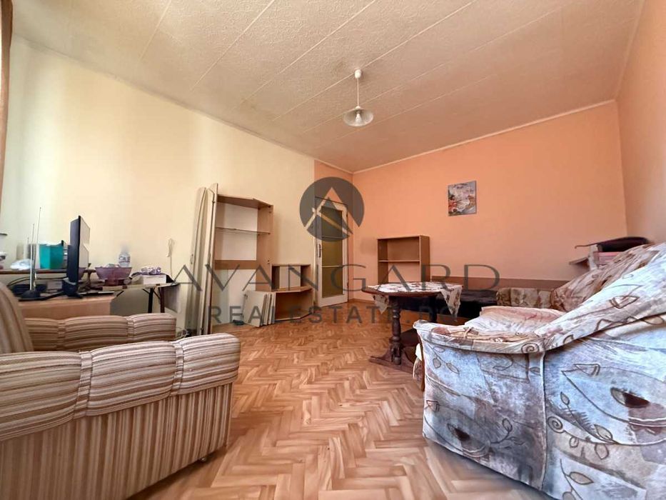 Продава се Двустаен апартамент в Пловдив, Център - 75 кв.м за 1190 €/кв.м - Снимка #1