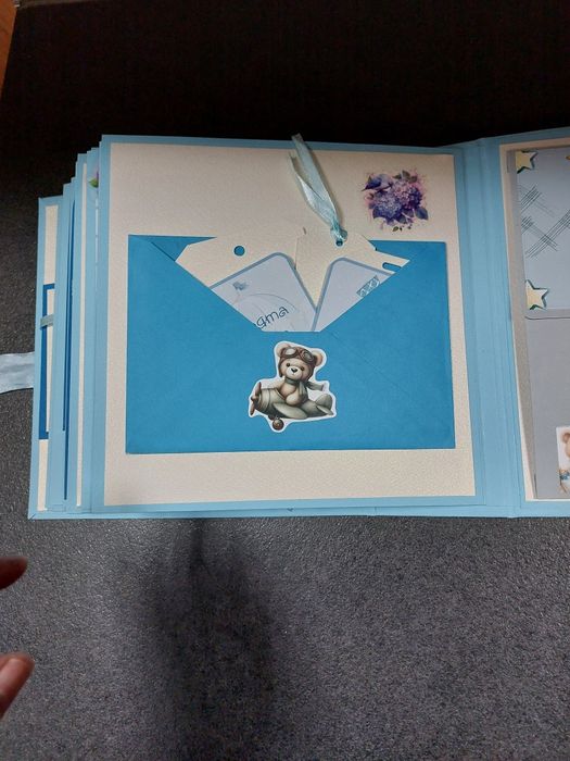 Албум и кутия за бебешки подарък