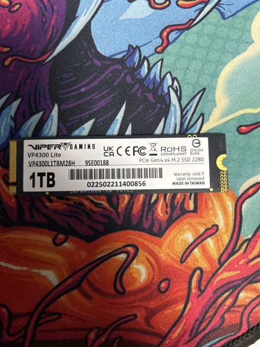 Vând ssd 1TB Viper gaming