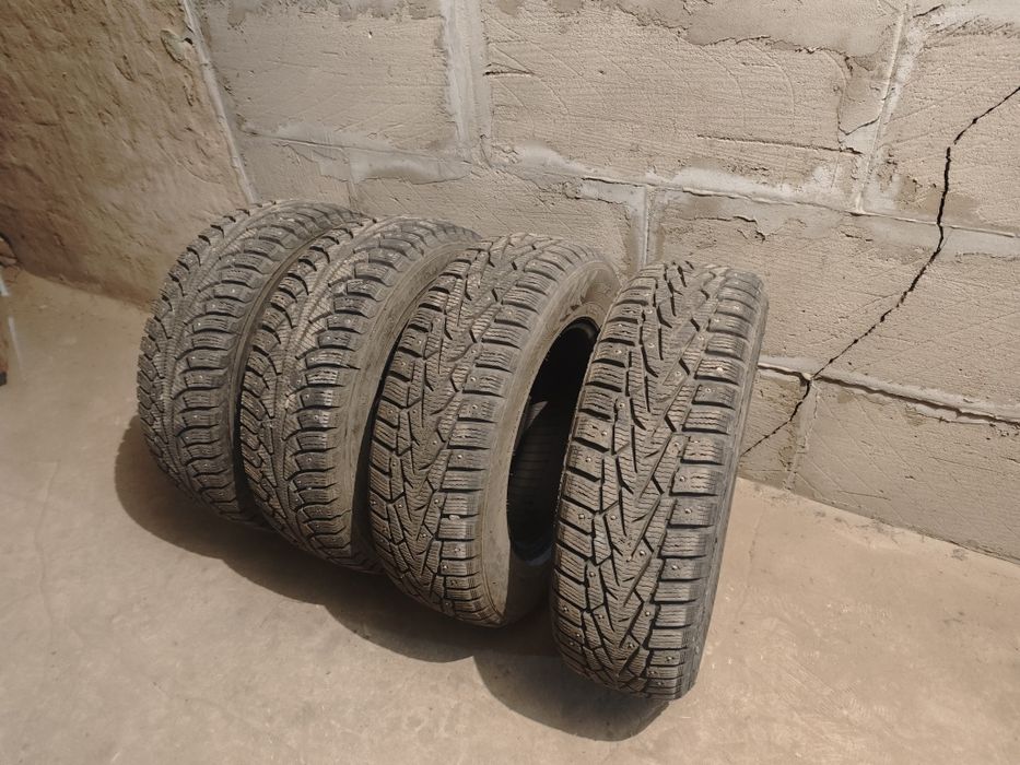 Продам замние шины