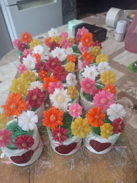 Сапунени цветя в кашпи.