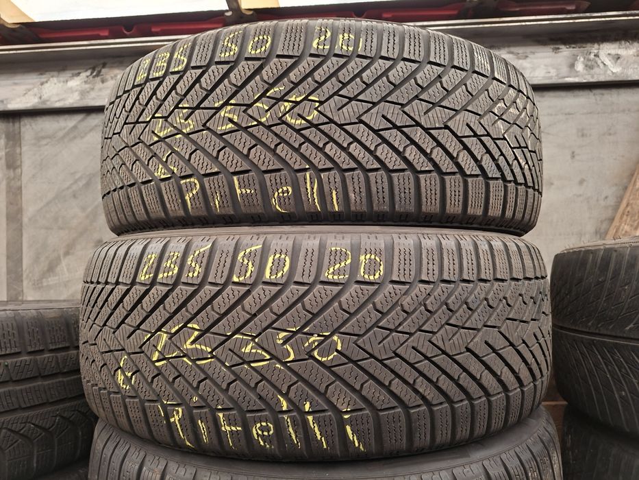 2 anvelope 235/50 R20 Pirelli dot2023