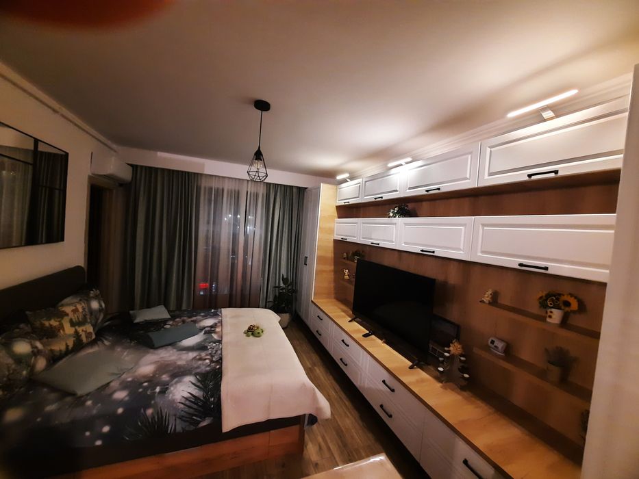 Închiriez apartament în regim hotelier 200 RON