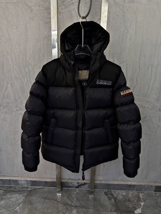 РАЗПРОДАЖБА Зимно яке Dsquared2 / Napapijri / Moncler / Emporio Armani