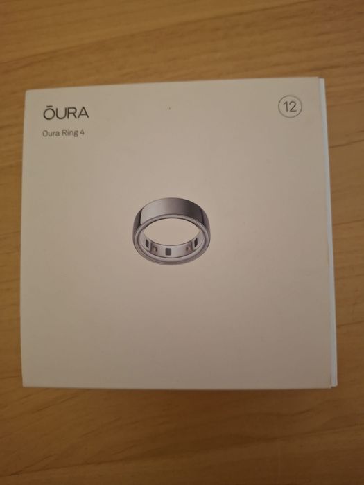 Inel Inteligent Oura Ring 4 - Mărimea 12 - Silver (Set Complet)