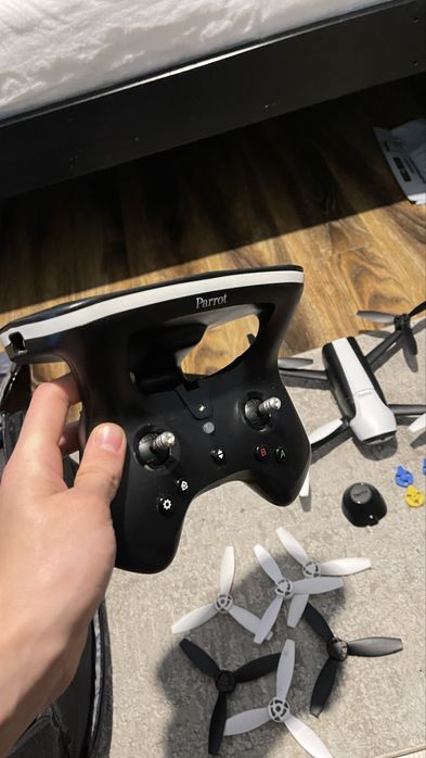 Vand drona Parrot Bebop 2 FPV +Controler +Ochelari vr