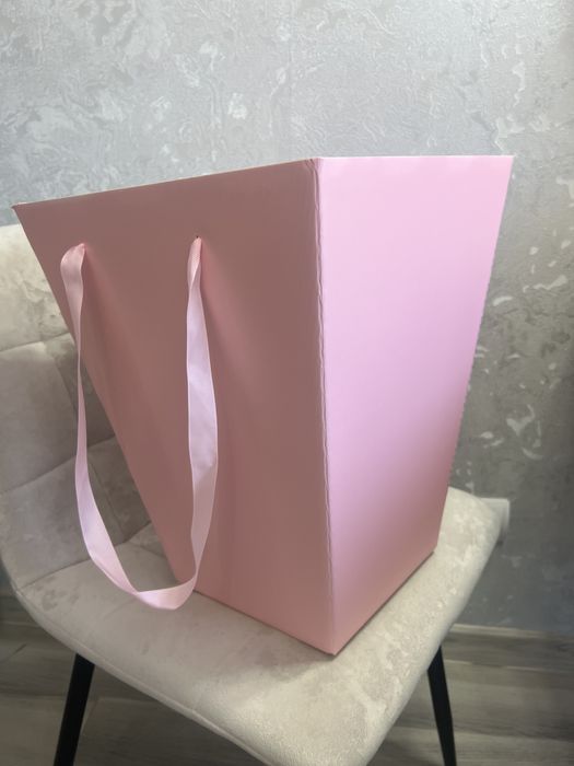 Подарочна коробка для цветов