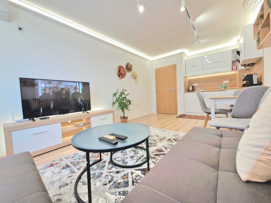 Дава се под наем Двустаен апартамент в Варна, Левски - 50 кв.м за 550 € - Снимка #3