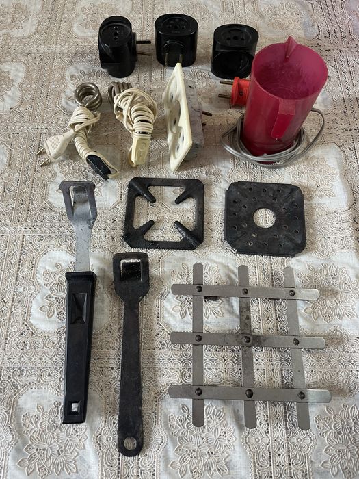 все кастрюльки за 2000 отдам