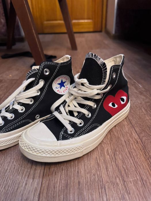 Конверсы коллаба с play