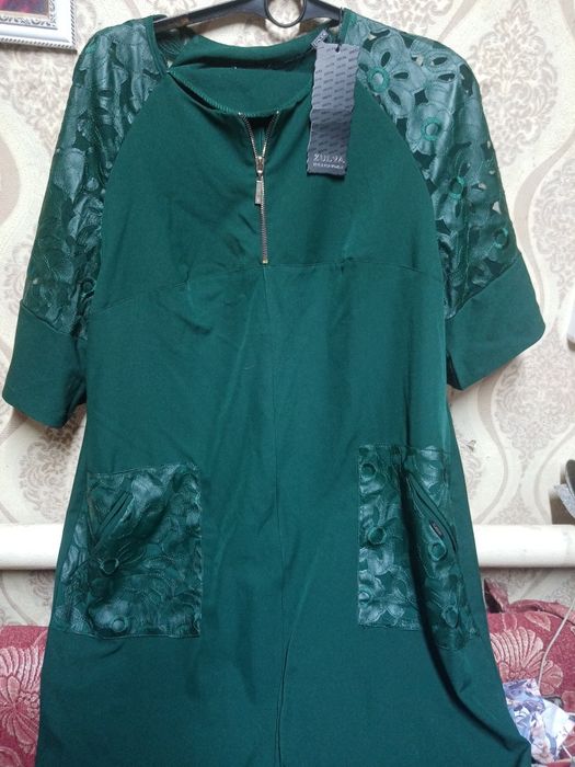 Продам женское платье