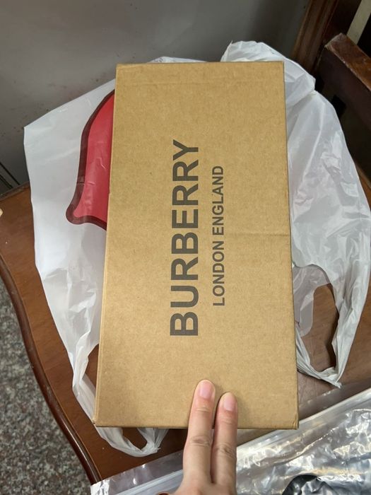 Burberry slides тапки