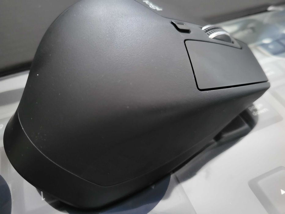 Безжични клавиатура и мишка Logitech Performance Mx900