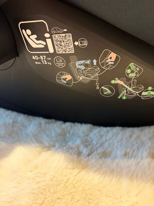 Scaun rotativ masina Maxi cosi pebble 2, 0-3ani + isofix