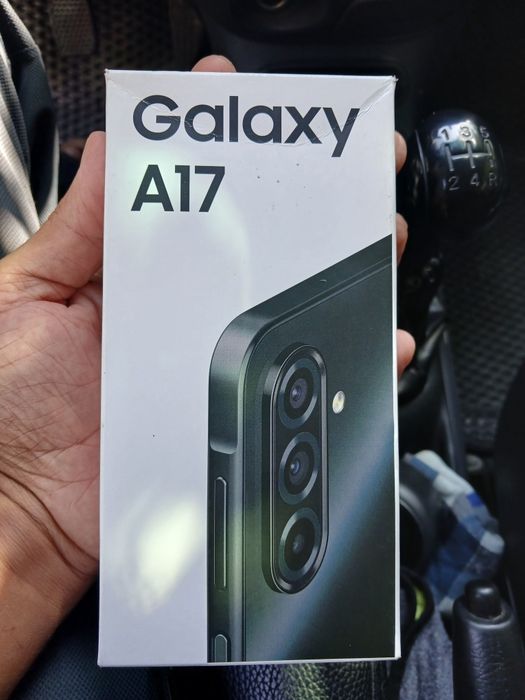 Samsung A 17  8GB 256GB