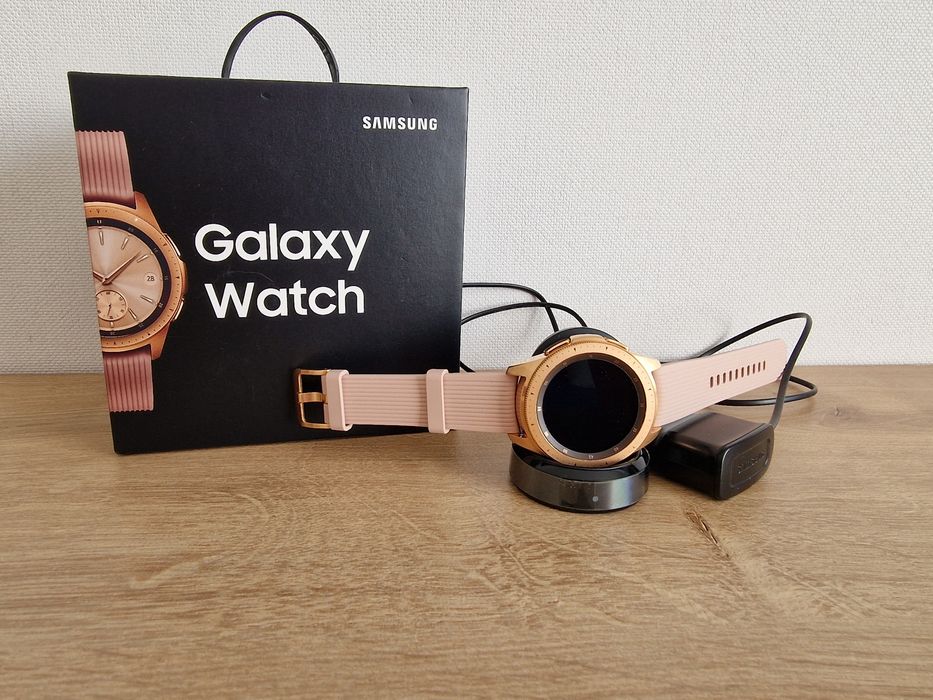 Продам Galaxy Watch