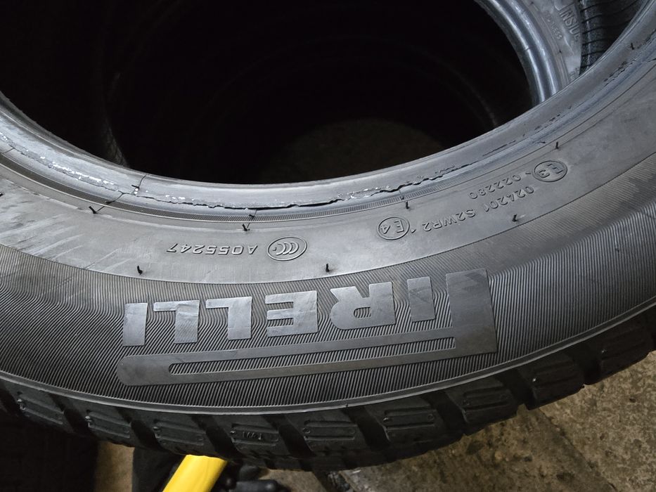 Pirelli 215/55 R17 94H MS iarnă