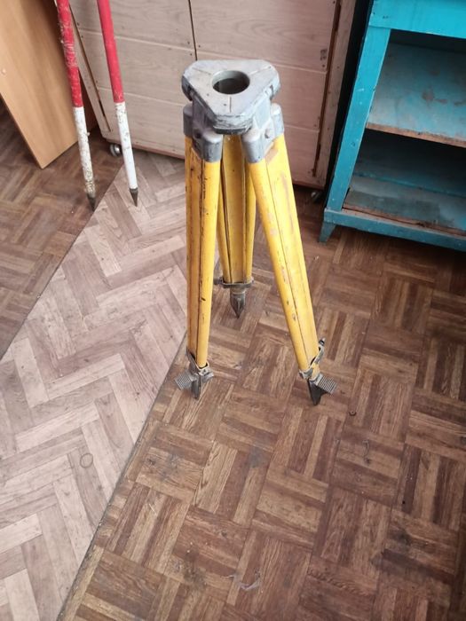 продам теодолит нивелир