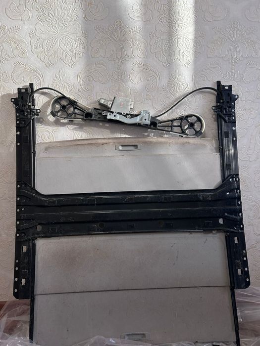 Панорама. Механизм на люк