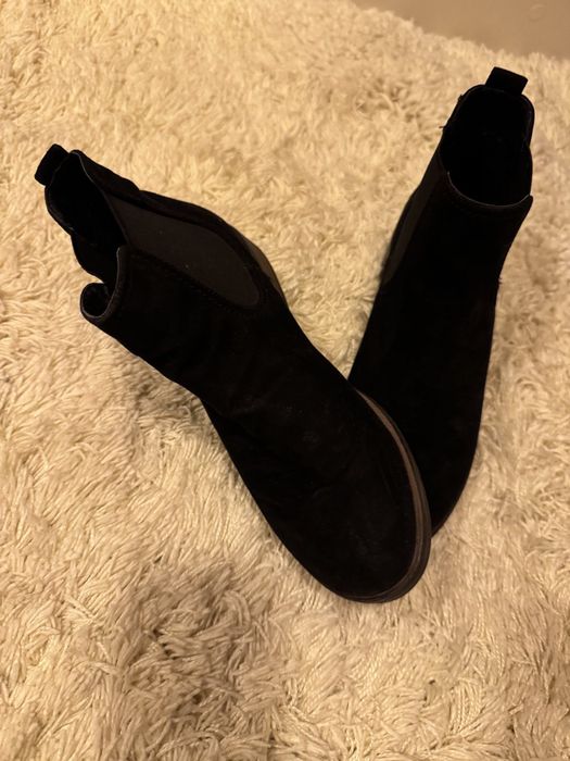 Кожени и велурени боти