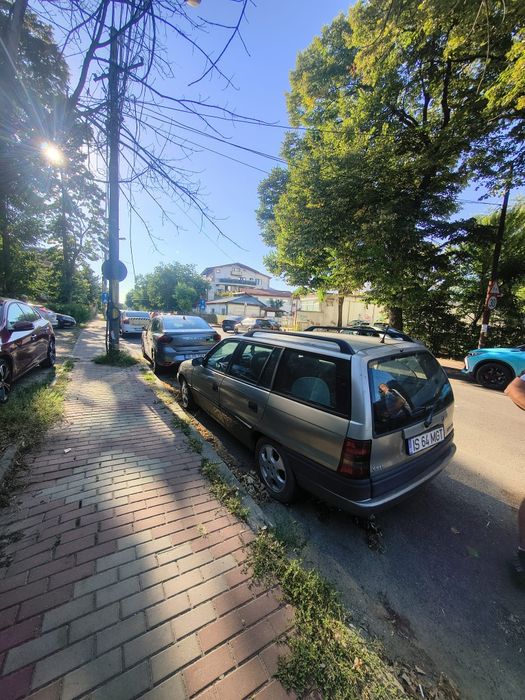 Vând Opel Astra Caravan