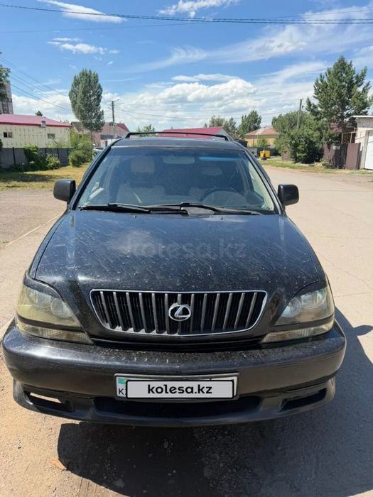 На продаже Лексус