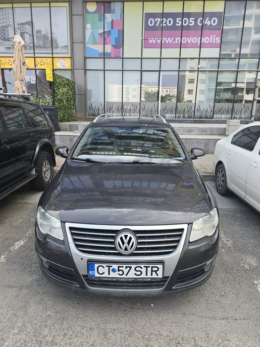 Volkswagen Passat primul  şi unicul proprietar, cumpărată de nouă de la reprezentanţă