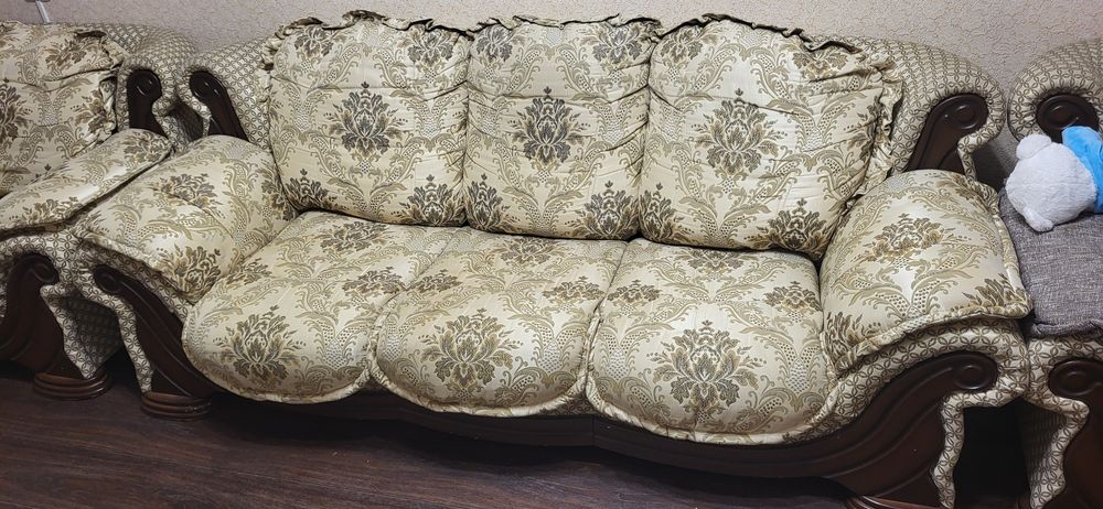 Диван + 2 кресла