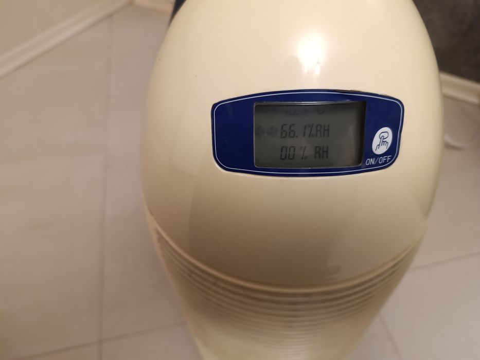 Влагоуловител, влагоабсорбатор