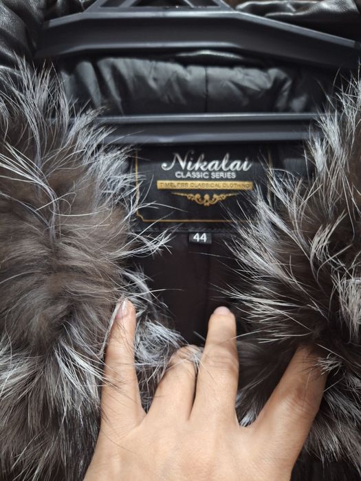 Продаю зимнюю куртку.