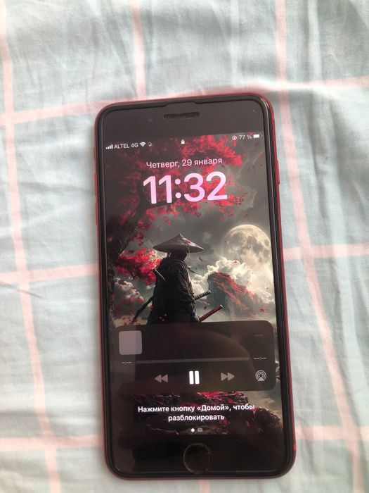 Продам в отличном состоянии Iphone 8 plus