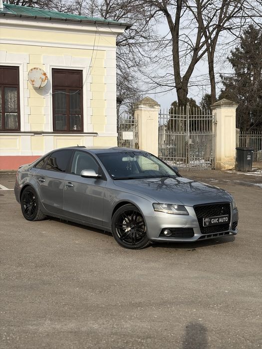 AUDI / A4 / 2012
