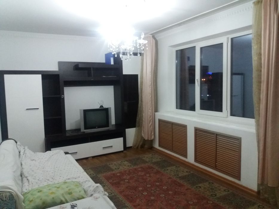 Девушку на подселение