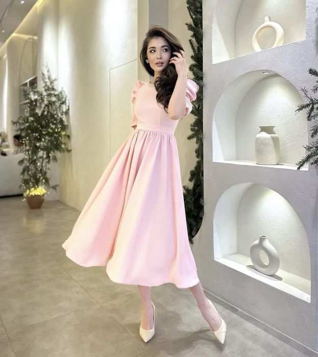 Платье розовое коктейльное