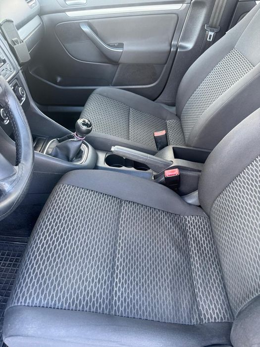 Volkswagen Golf 2013 diesel, 3.450 € — imagine 4