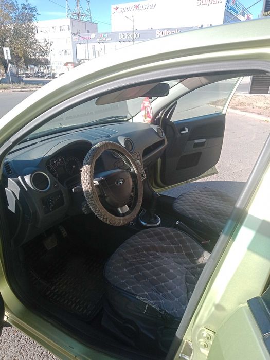 Продам автомобиль Ford Fusion