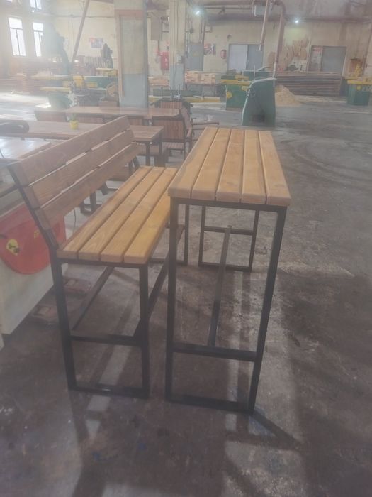 Бар маса от масив и желязо различни видове