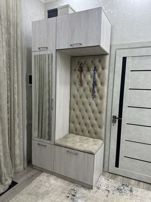 Прихожка продаеться