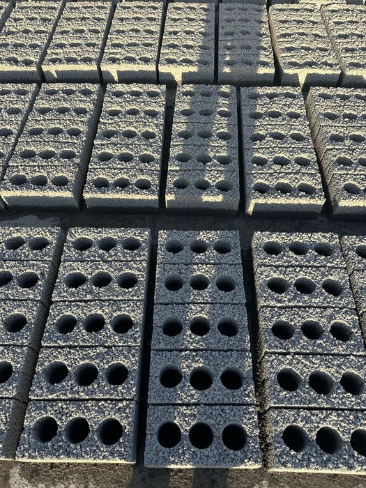 Шлакоблок строительный