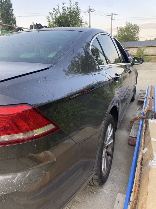 Rampă injectoare Volkswagen Passat B8 1.6 Tdi  DCX