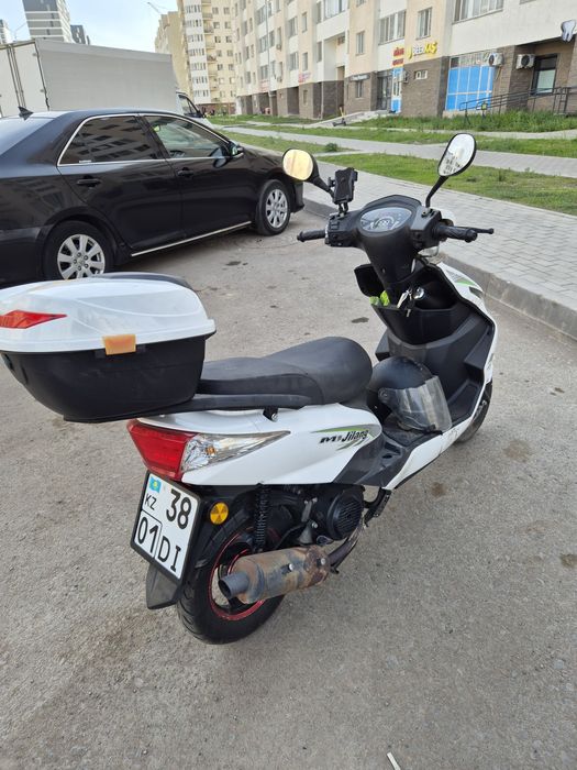 Аренда скутера м8