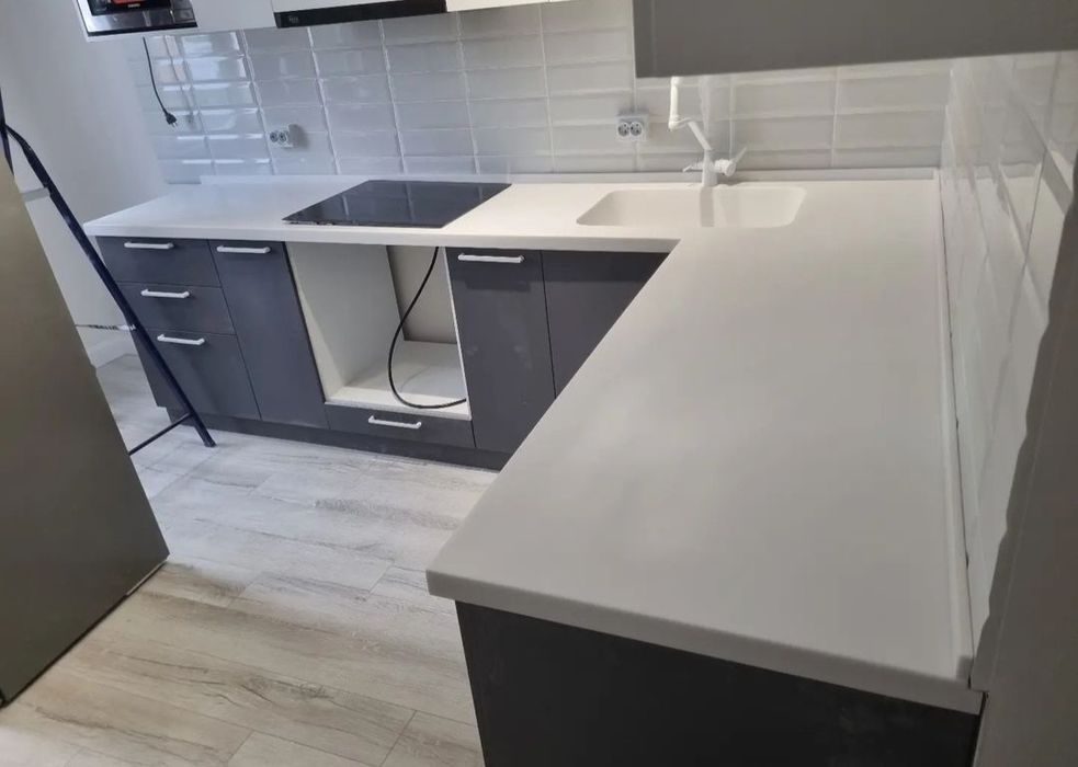 На кухню столешница